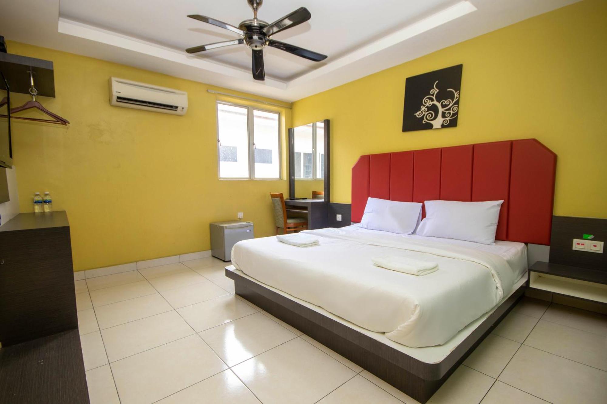 Jq Happy Lumut Hotel Kültér fotó
